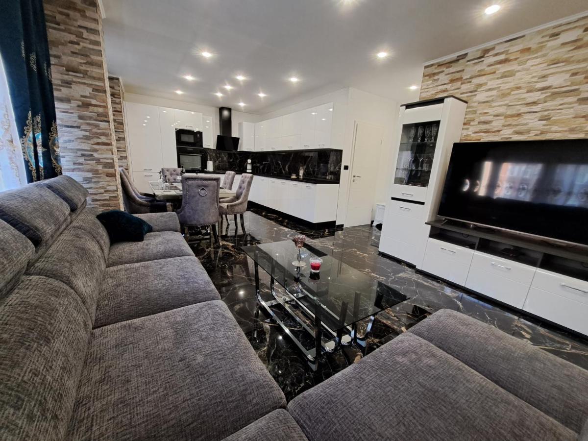 Apartment Monaco Fiume Kültér fotó