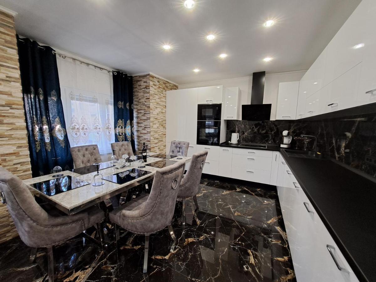 Apartment Monaco Fiume Kültér fotó